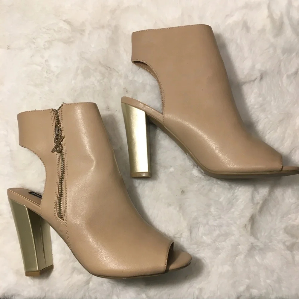 Parker&Sky Booties Size 9.5 SB-M